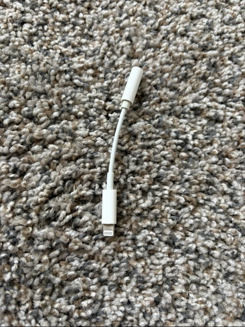 White Lightning Headphone Aux Adapter Dongle iPhone